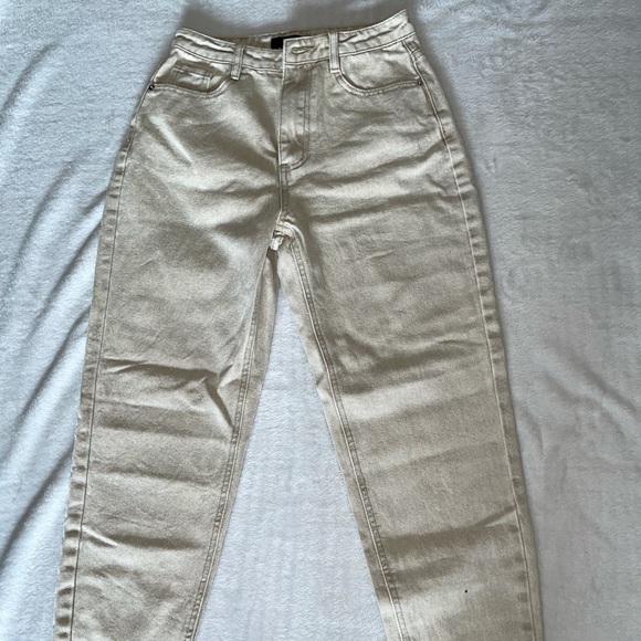 BNWT Petite High Waisted Mom Jeans - Picture 1 of 3